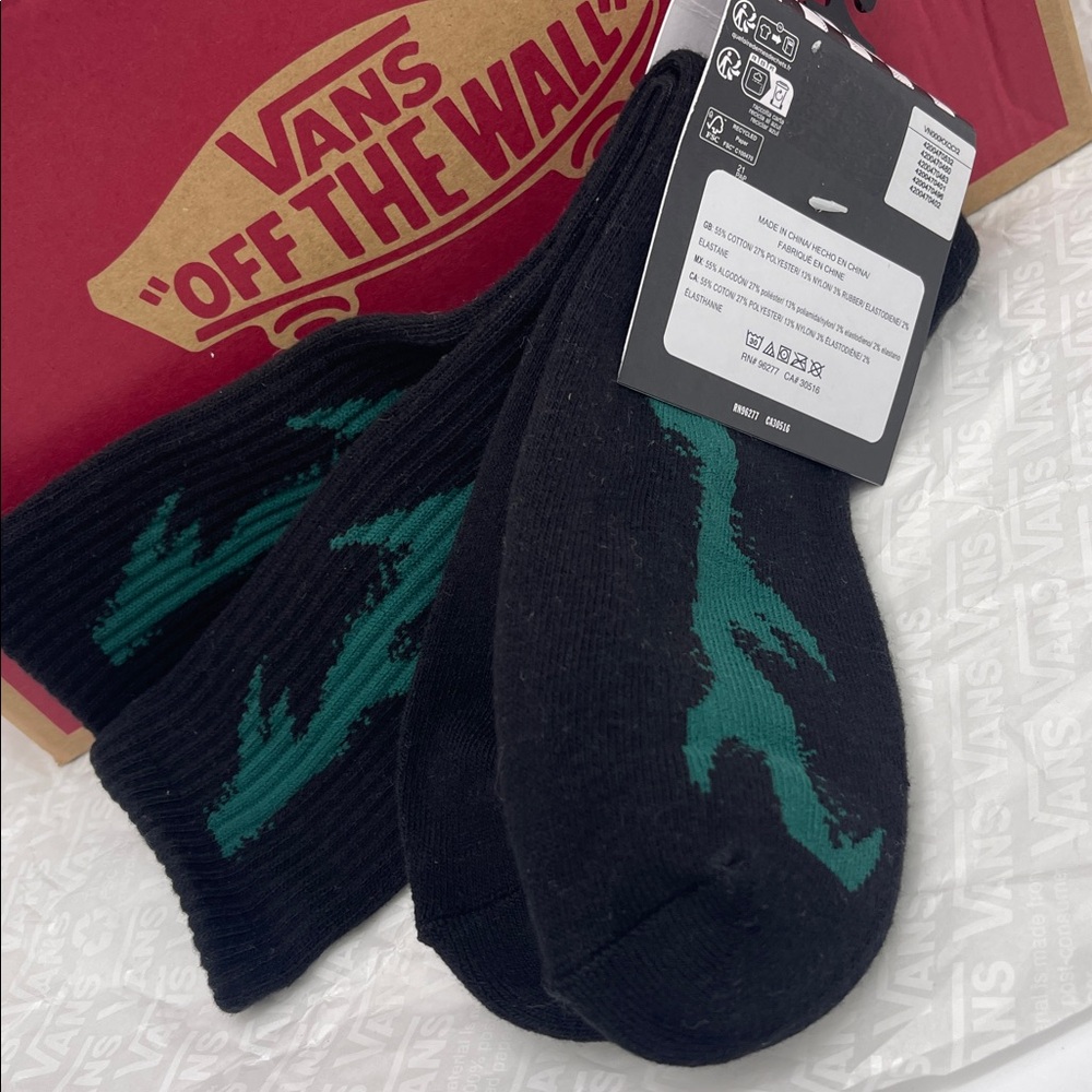 Vans Skate Thorn Crew Socks (1 pair)
Made to skate. - Picture 12 of 16